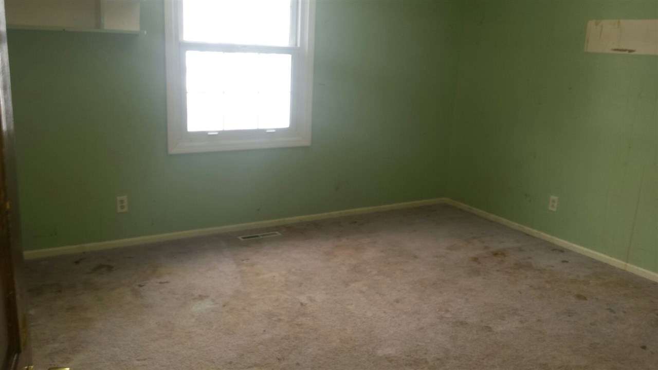 6031 East Broadway Road Mount Pleasant, MI 48858 - Photo 14 of 23 1811375-13.JPG