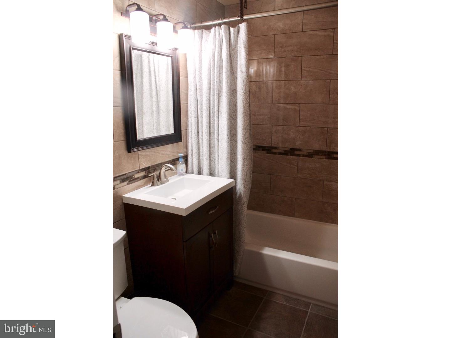 3334 Chesterfield Road Philadelphia, PA 19114 - Photo 10 of 25 Bathroom