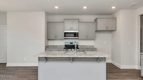 $416,900 | 6624 Palm Pointe Drive, Ocean Springs, MS 39564