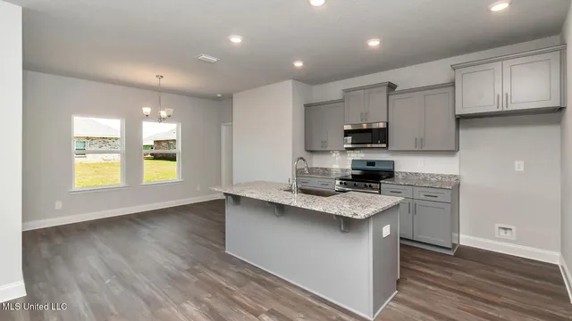 $426,900 | 6624 Palm Pointe Drive, Ocean Springs, MS 39564