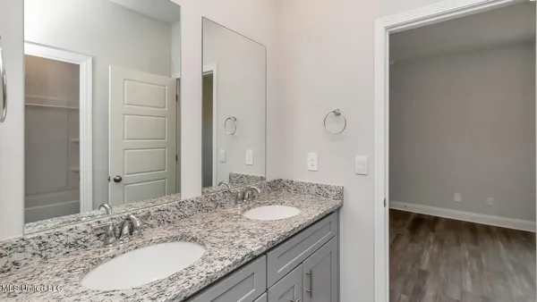 $416,900 | 6624 Palm Pointe Drive, Ocean Springs, MS 39564