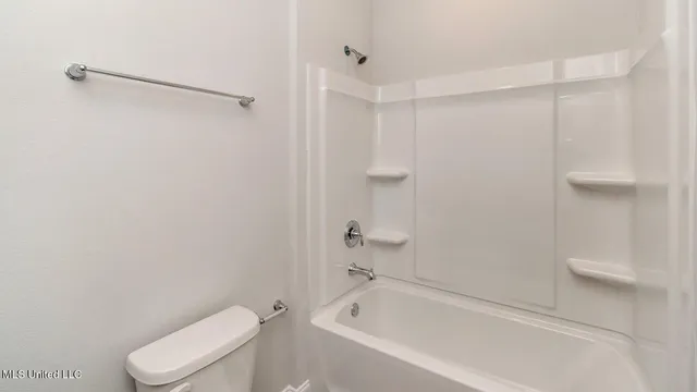 $426,900 | 6624 Palm Pointe Drive, Ocean Springs, MS 39564