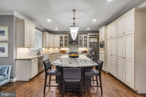 $1,898,000 | 9210 Bulls Run Parkway, Bethesda, MD 20817