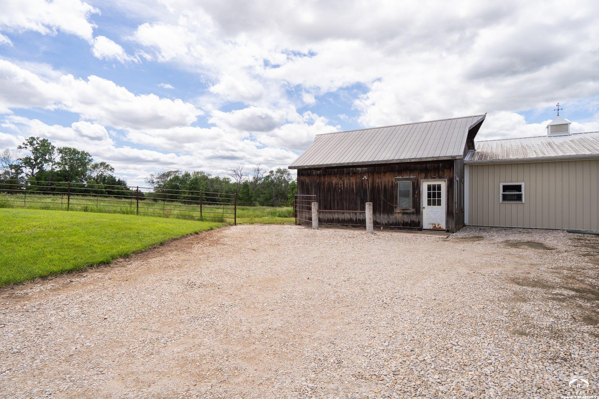 1672 North 1 Road Baldwin City, KS 66006 - Photo 71 of 97