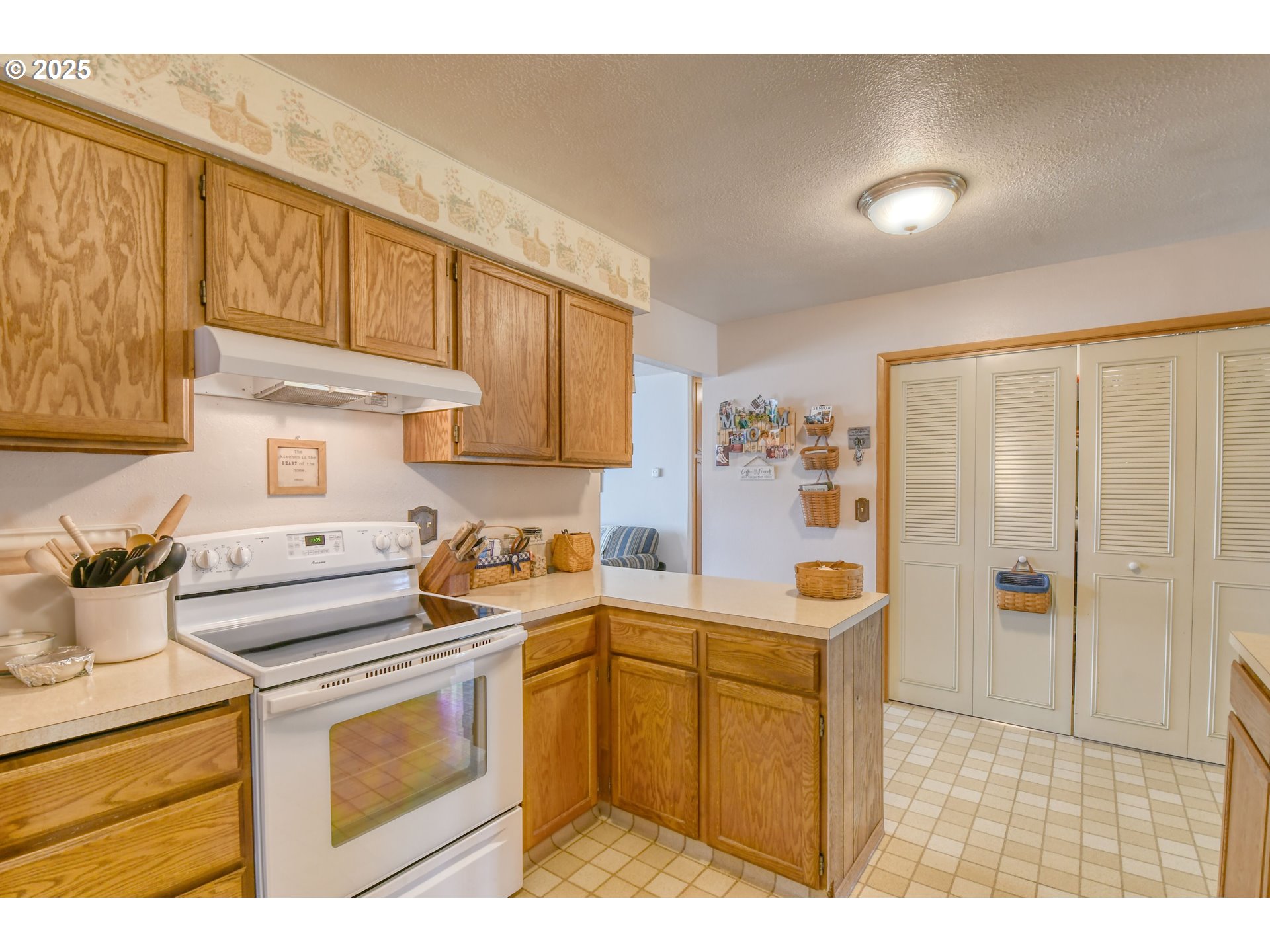 1318 Southwest 39th Street Pendleton, OR 97801 - Photo 10 of 42