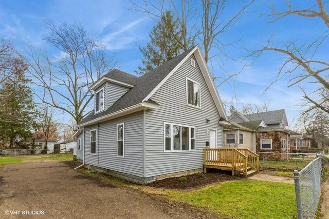 $143,900 | 979 Lavette Avenue, Benton Harbor, MI 49022