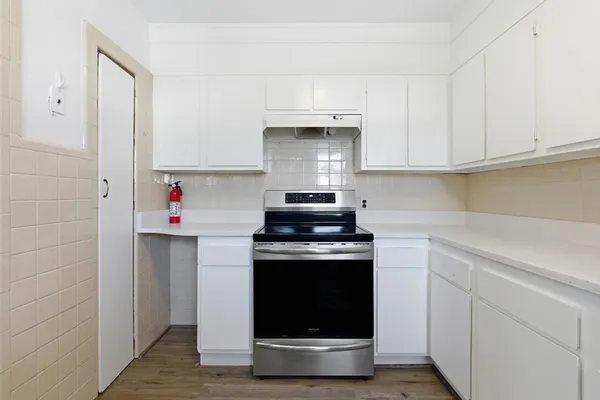 $3,700 | 9 Clyde Road, Unit 2, Watertown, MA 02472