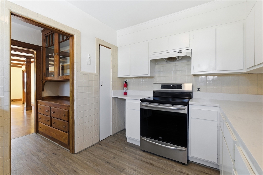 9 Clyde Road, Unit 2 Watertown, MA 02472 - Photo 2 of 21