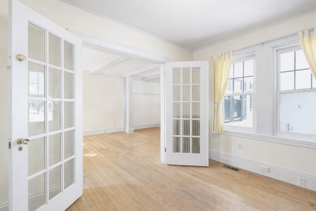 9 Clyde Road, Unit 2 Watertown, MA 02472 - Photo 4 of 21