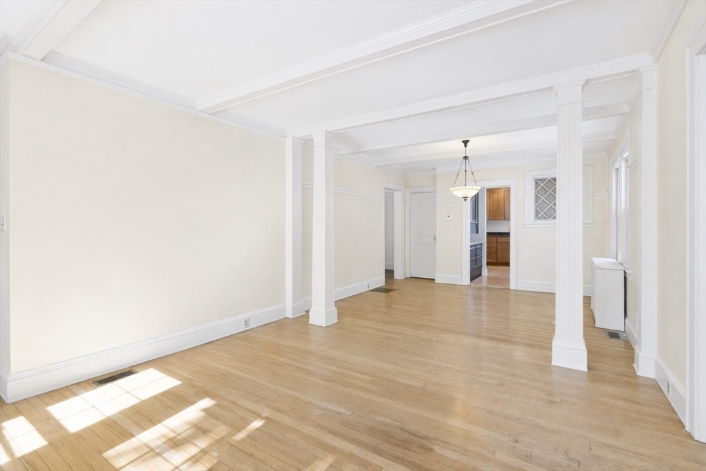 9 Clyde Road, Unit 2 Watertown, MA 02472 - Photo 5 of 21