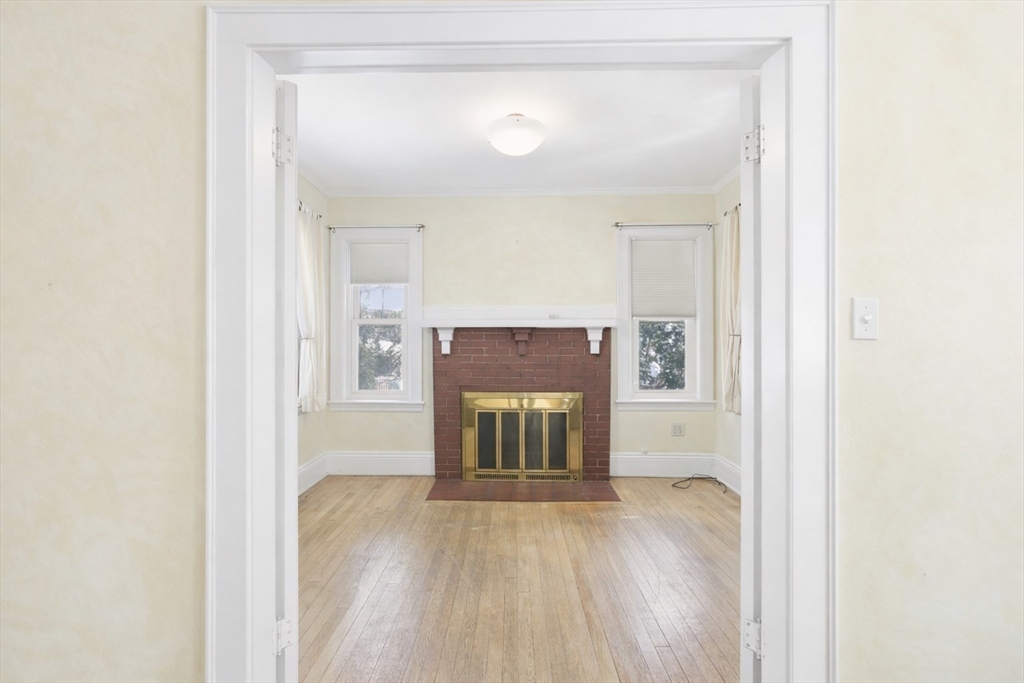 9 Clyde Road, Unit 2 Watertown, MA 02472 - Photo 6 of 21