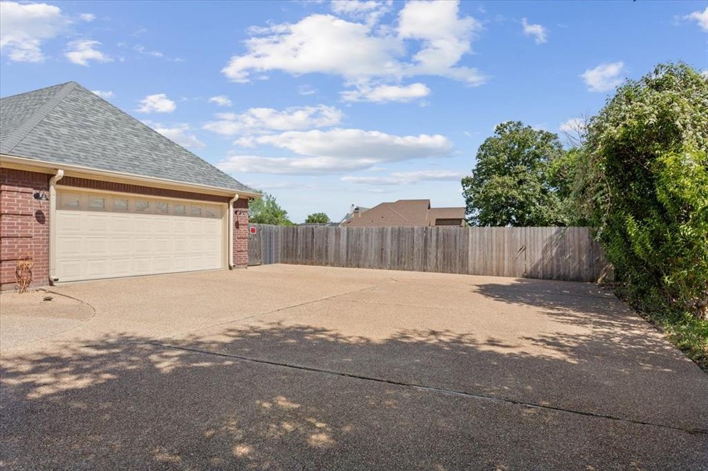 5404 Flat Rock Road Waco, TX 76708 - Photo 5 of 36