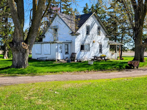 $159,900 | 1560 5 1/2 Street, Almena, WI 54805