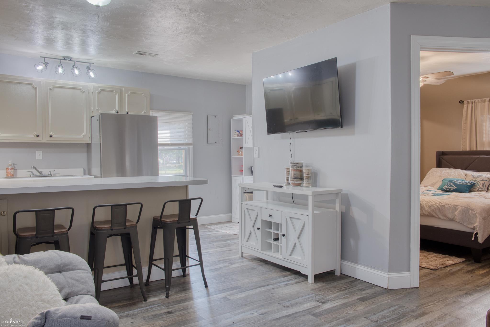 4802 Mill Road, Unit 4802 1/2 Bancroft, MI 48414 - Photo 23 of 46