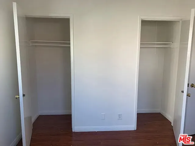 $2,050 | 832 South Gramercy Place, Unit 9, Los Angeles, CA 90005