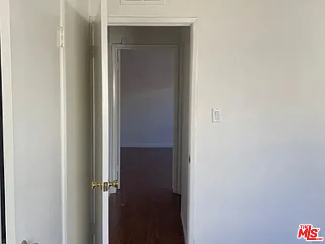 $2,050 | 832 South Gramercy Place, Unit 9, Los Angeles, CA 90005