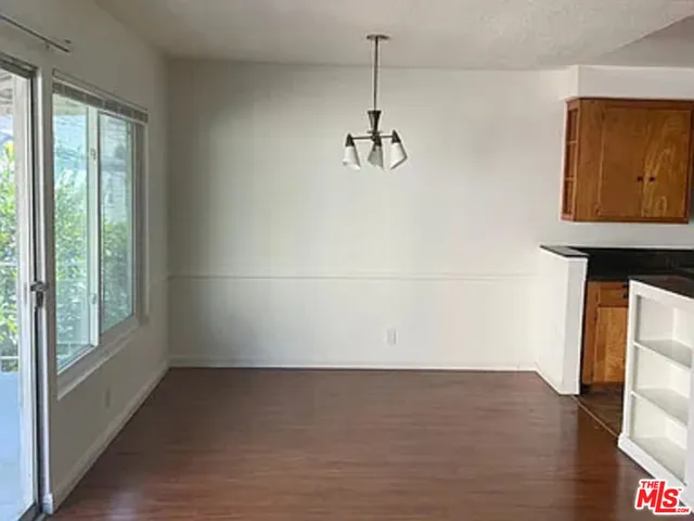 $2,050 | 832 South Gramercy Place, Unit 9, Los Angeles, CA 90005