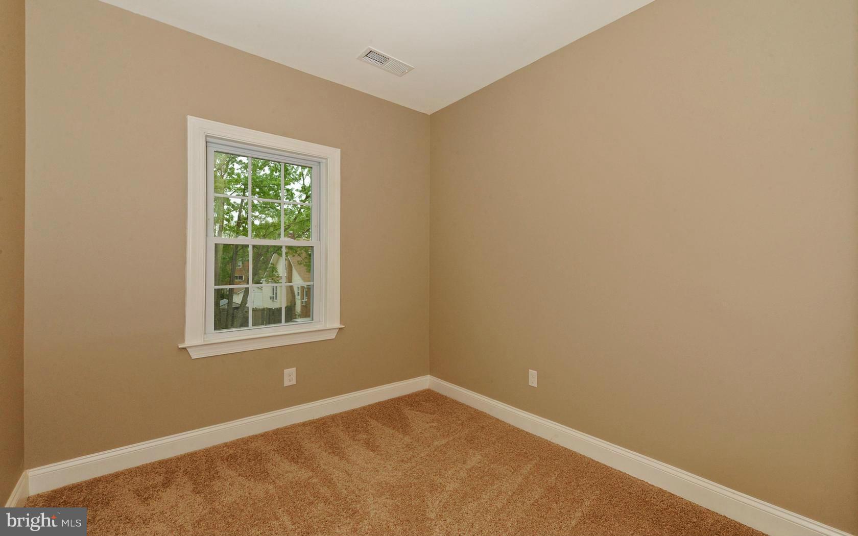 3222 Shelburne Road Baltimore, MD 21208 - Photo 20 of 28 Bedroom