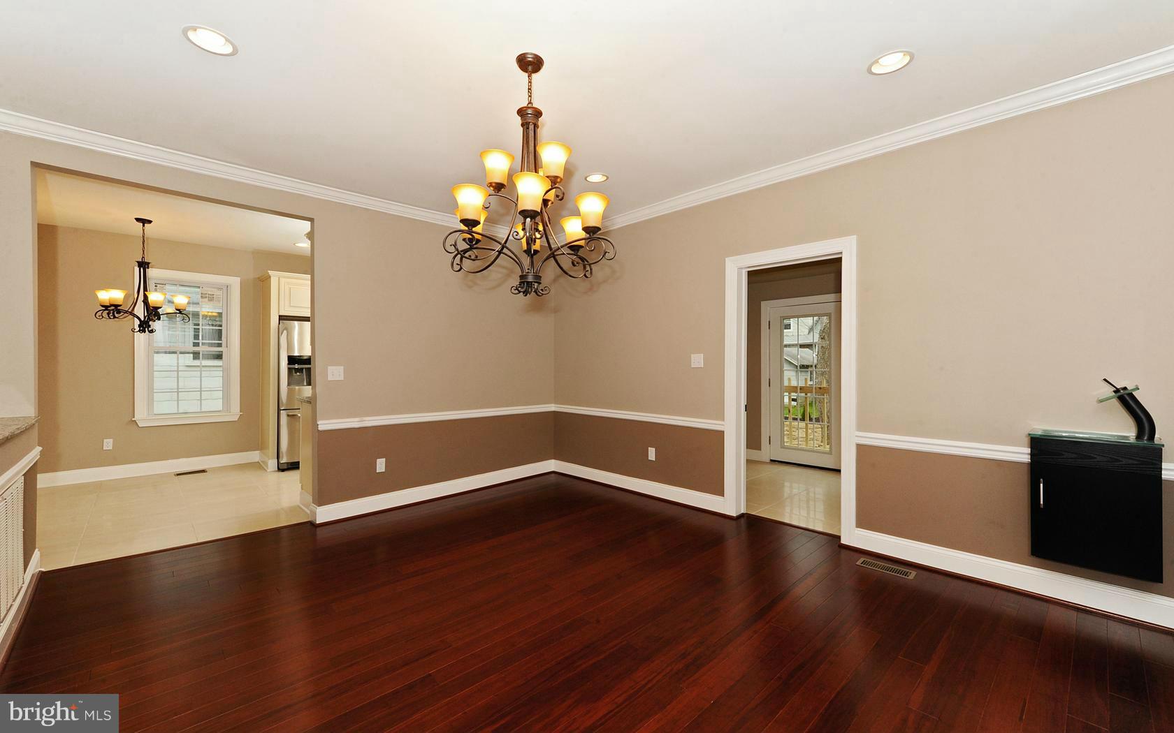 3222 Shelburne Road Baltimore, MD 21208 - Photo 7 of 28 Dining Room