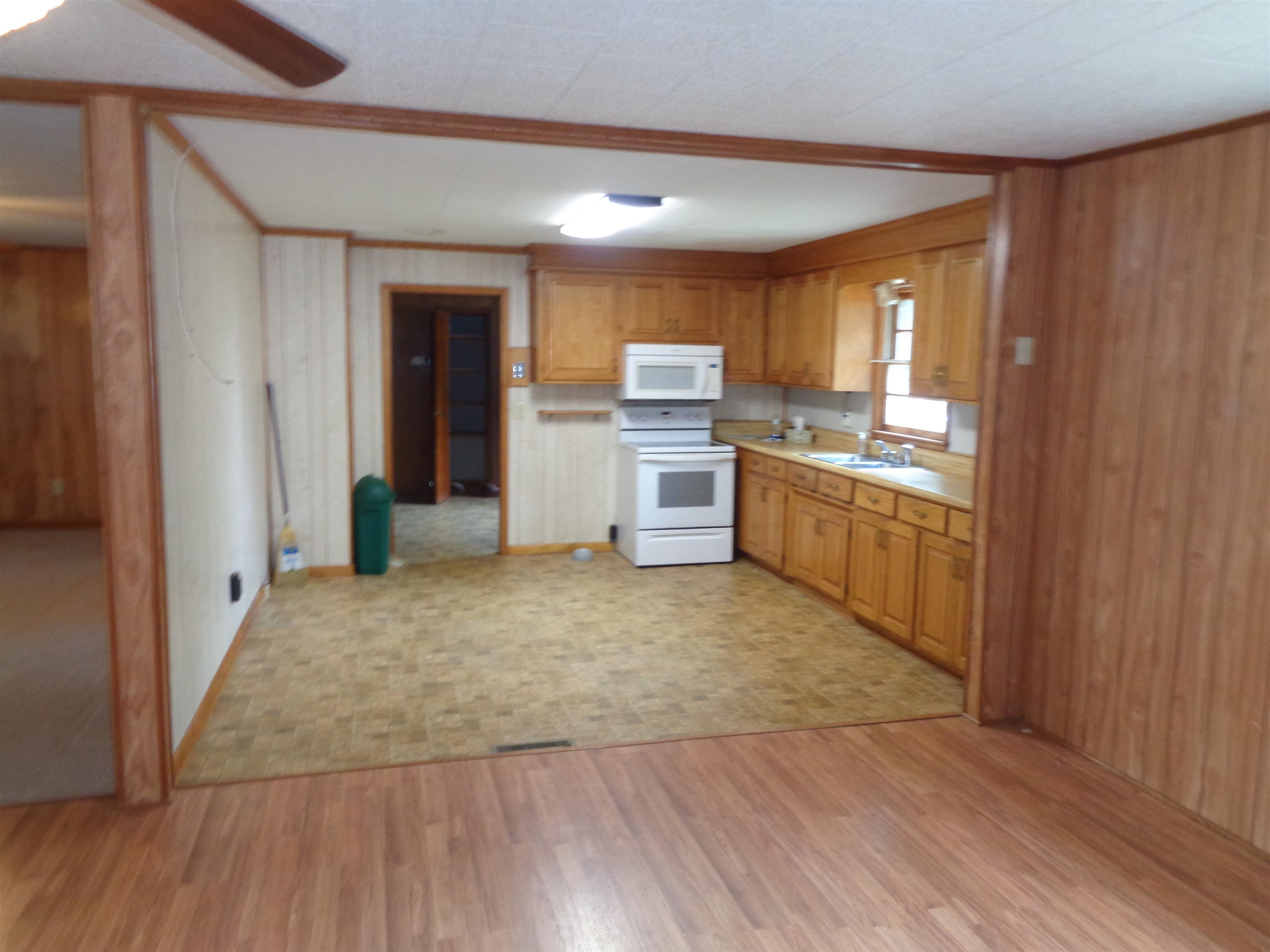 170 Mountainview Road Boiling Springs, SC 29316 - Photo 4 of 24