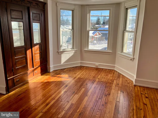 $1,895 | 227 South Broadway, Gloucester City, NJ 08030