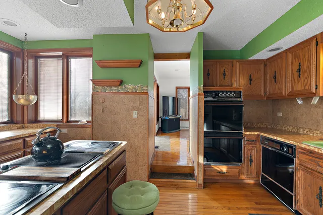 $525,000 | 1625 Lambeth Lane, New Lenox, IL 60451