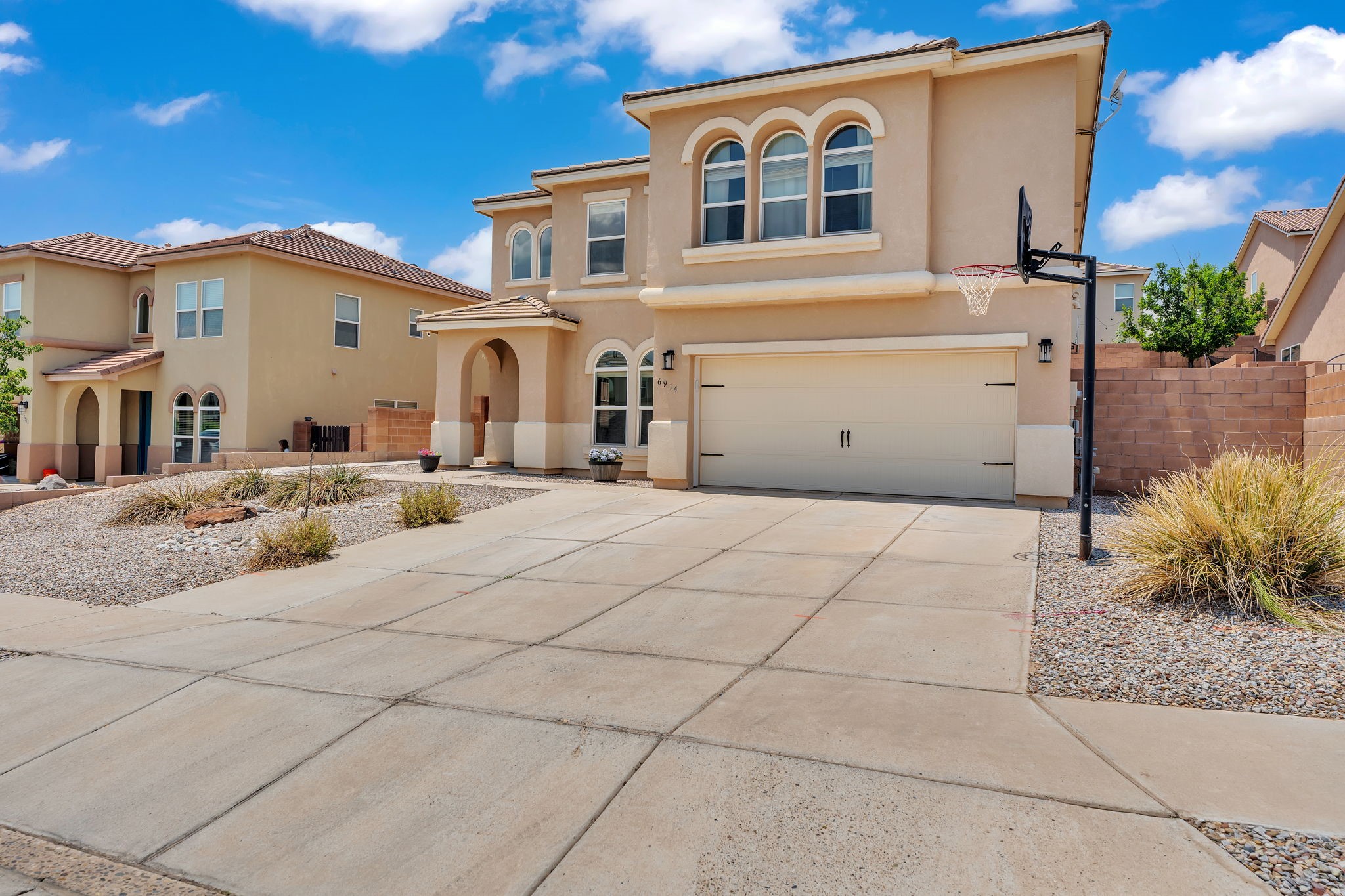 6914 Wrangell Loop Northeast Rio Rancho, NM 87144 - Photo 2 of 61