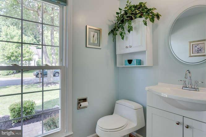220 Environs Road Sterling, VA 20165 - Photo 13 of 30 Bath