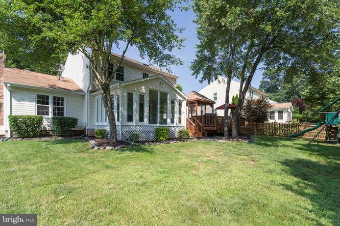 220 Environs Road Sterling, VA 20165 - Photo 26 of 30 Exterior Rear