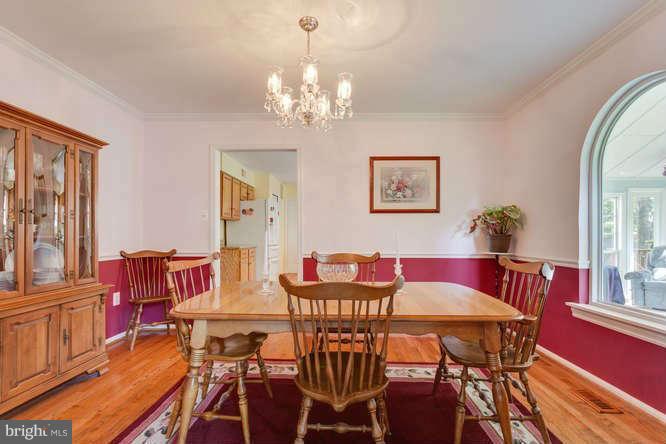 220 Environs Road Sterling, VA 20165 - Photo 6 of 30 Dining Room