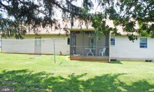 760 Hempfield Hill Road Columbia, PA 17512 - Photo 4 of 32