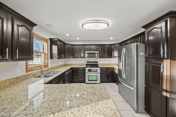 $480,000 | 4700 Heatherstone Road, Bettendorf, IA 52722