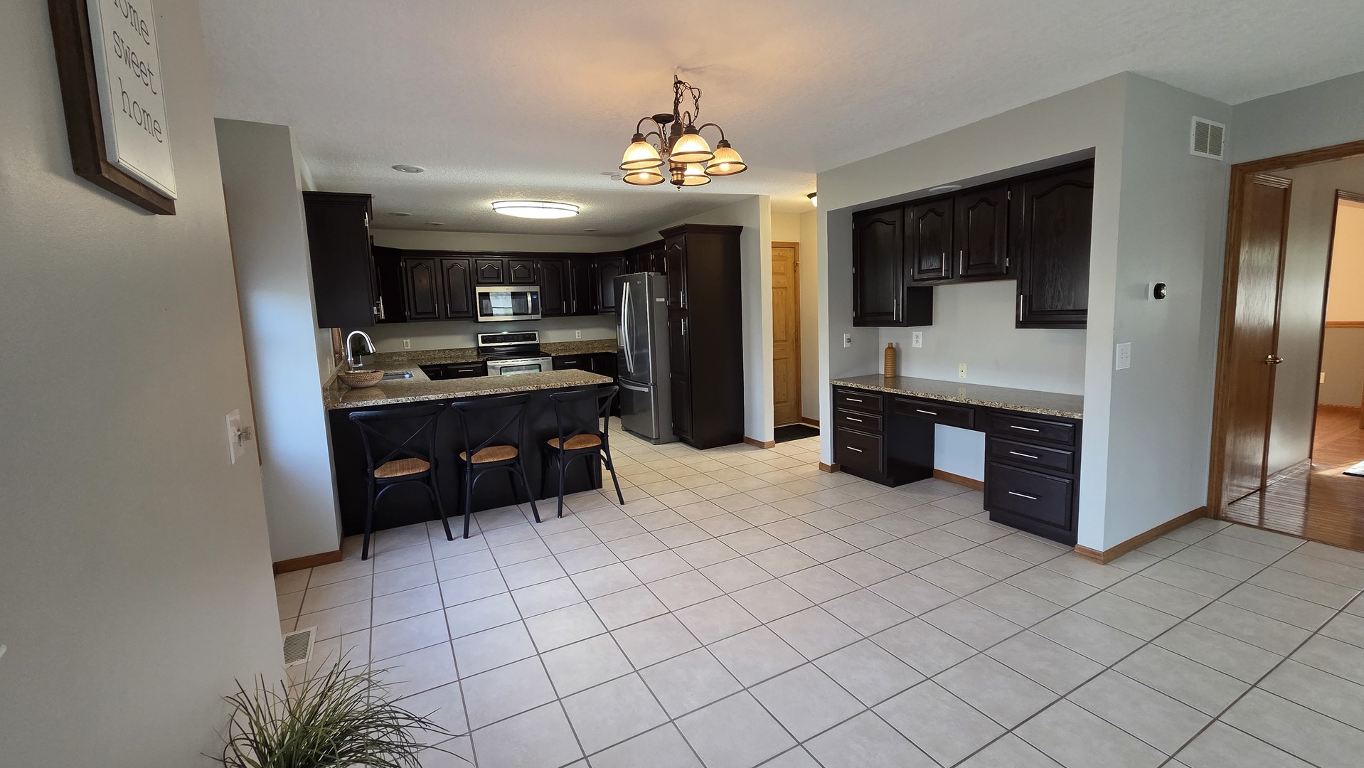 4700 Heatherstone Road Bettendorf, IA 52722 - Photo 16 of 40 Gallery Image 16
