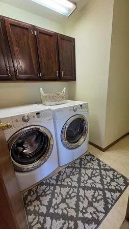 $480,000 | 4700 Heatherstone Road, Bettendorf, IA 52722