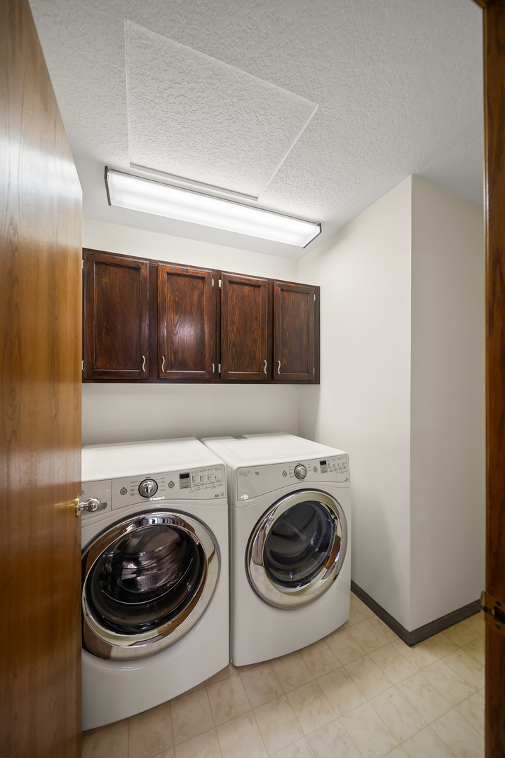 4700 Heatherstone Road Bettendorf, IA 52722 - Photo 25 of 35