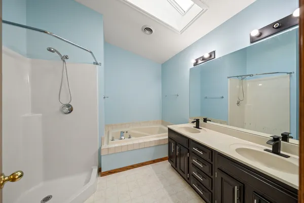 $480,000 | 4700 Heatherstone Road, Bettendorf, IA 52722