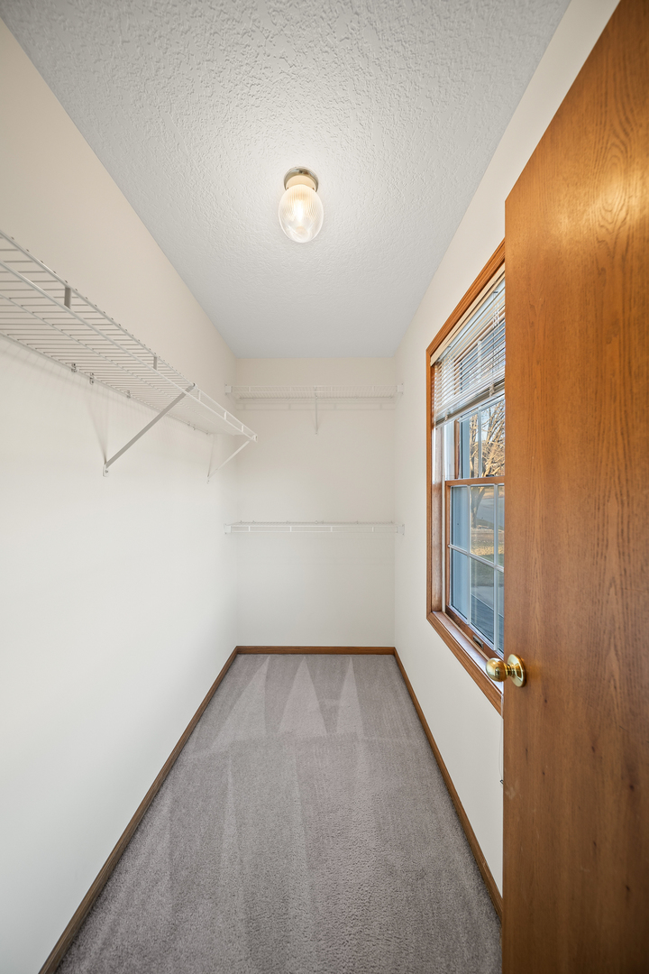 4700 Heatherstone Road Bettendorf, IA 52722 - Photo 32 of 40 Gallery Image 32