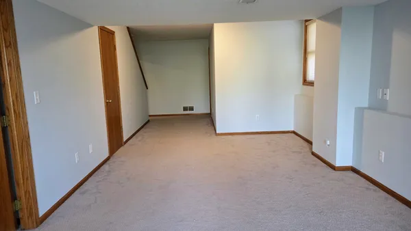 $480,000 | 4700 Heatherstone Road, Bettendorf, IA 52722