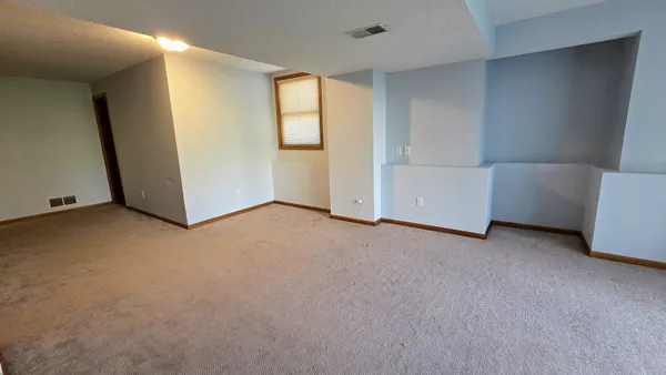 $480,000 | 4700 Heatherstone Road, Bettendorf, IA 52722