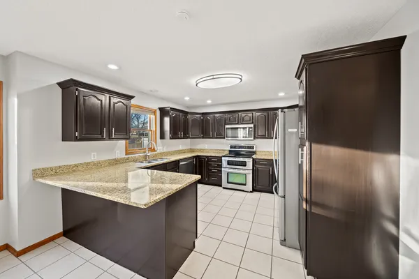 $480,000 | 4700 Heatherstone Road, Bettendorf, IA 52722