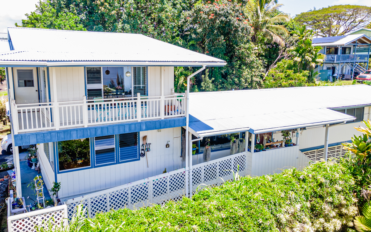 16 Haaheo Road Hilo, HI 96720 - Photo 2 of 30