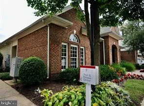 $3,350 | 8054 Nicosh Circle Ln Falls, Unit 44, Falls Church, VA 22042