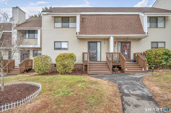 $345,900 | 3 Spice Hill Drive, Unit 3, Wallingford, CT 06492