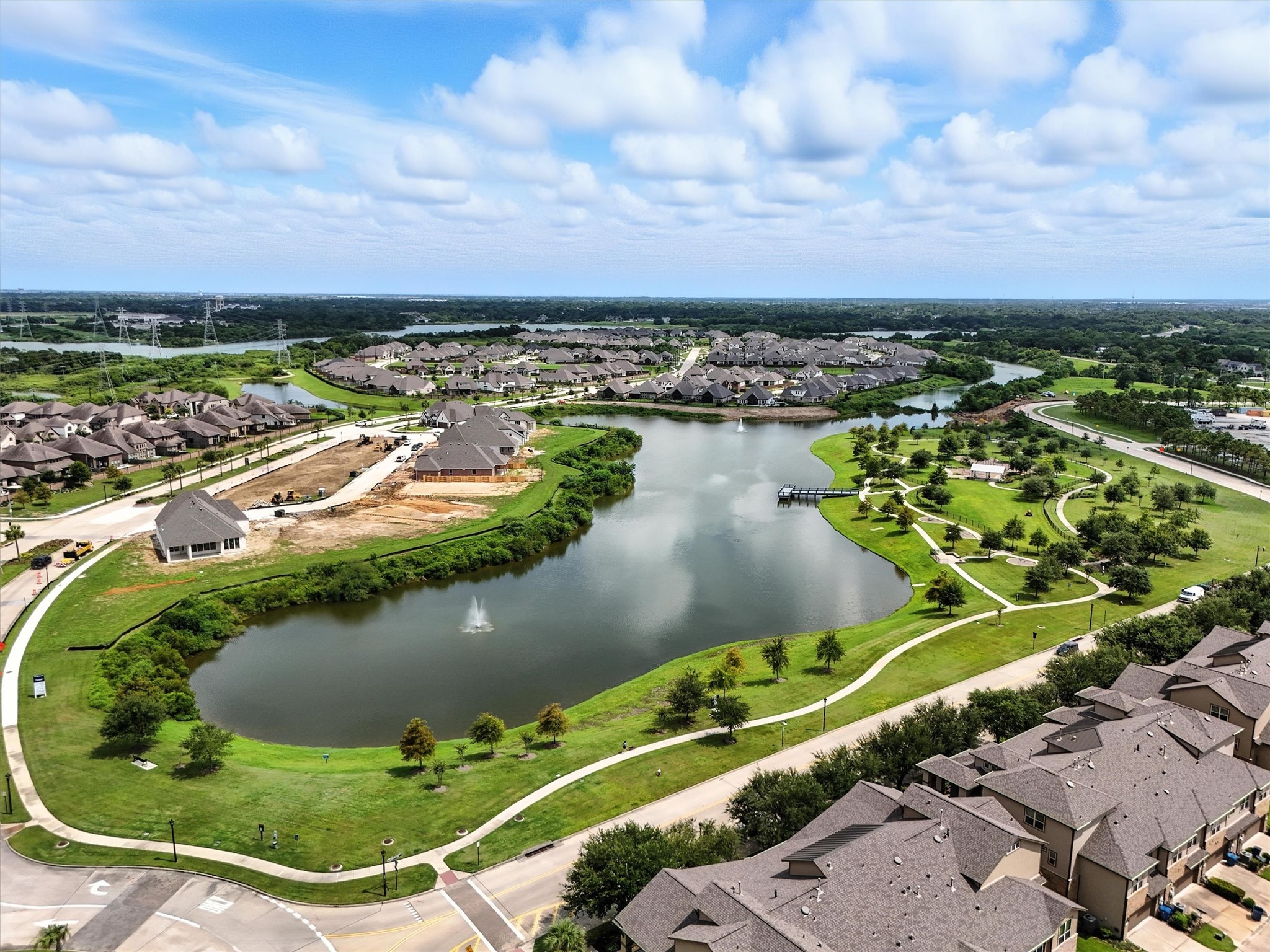 529 Water Street Webster, TX 77598 - Photo 29 of 38 a view of a lake with a houses