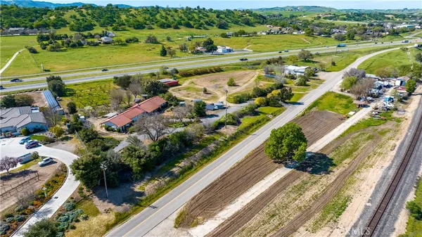 $999,000 | 5335 Monterey Road, Paso Robles, CA 93446