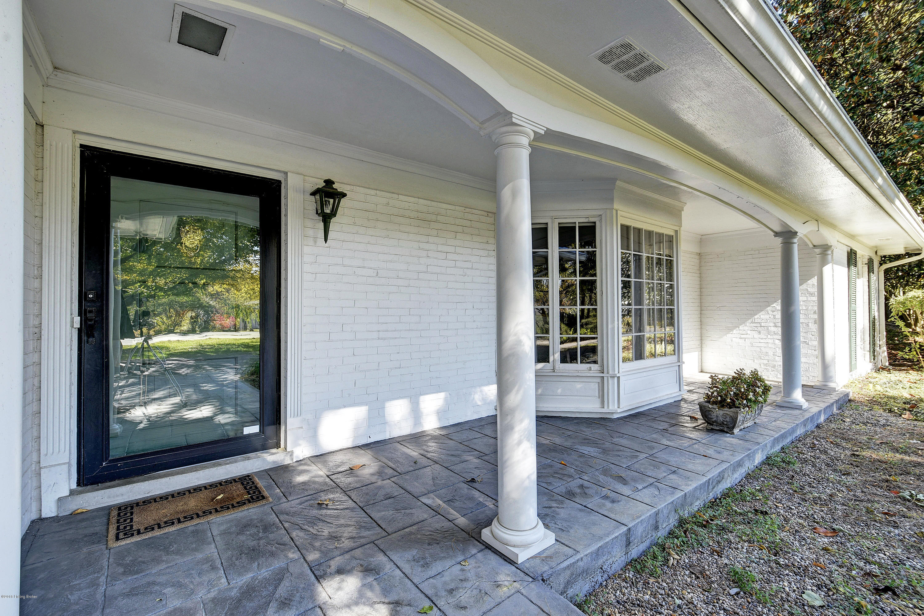 513 Brandon Road Louisville, KY 40207 - Photo 5 of 60 _DSC2616_17_18_19_20