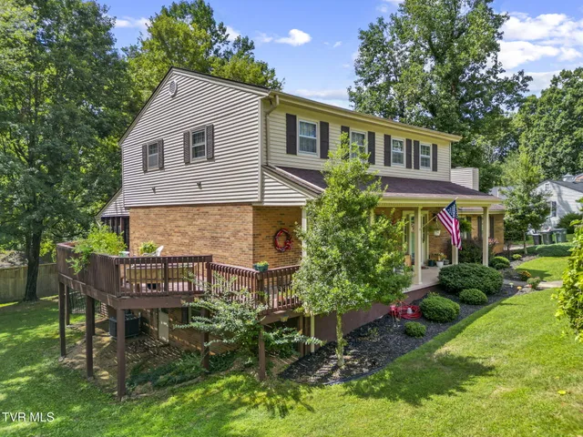 $444,900 | 1700 Brentwood Drive, Greeneville, TN 37743