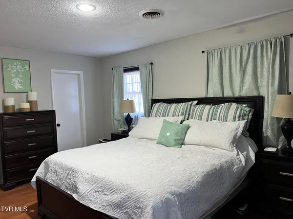 $414,900 | 1700 Brentwood Drive, Greeneville, TN 37743