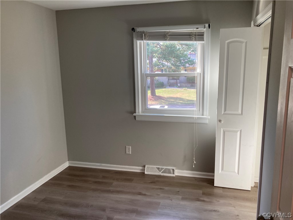 9003 Tweed Road Richmond, VA 23228 - Photo 12 of 20 Gallery Image 12
