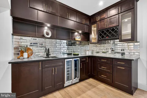 $2,899,000 | 6405 Olmi Landrith Drive, Alexandria, VA 22307